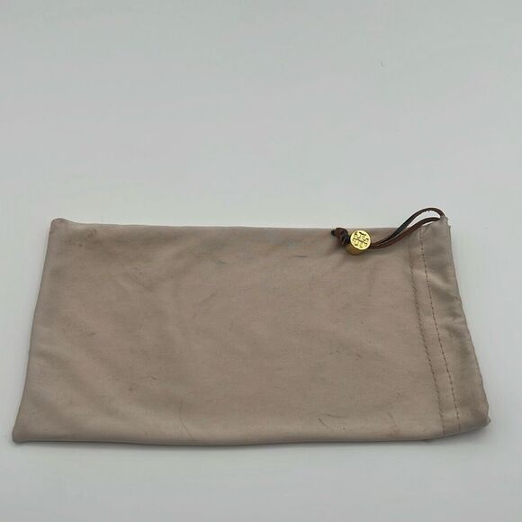 TORY BURCH ECLECTIC CHEVRON TORTISE SUN GLASSES WITH GOLD DETAIL - Picture 11 of 15